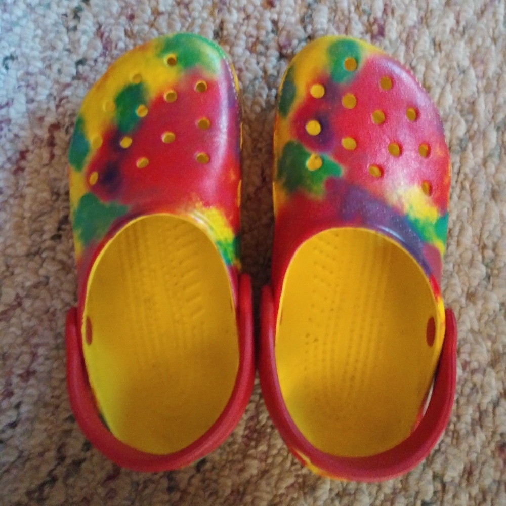 Crocs Rainbow - kids sz. 12/13